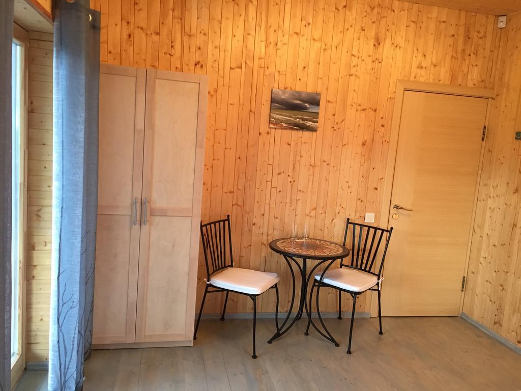 Cetri Veji Hotel Jurkalne Bilik gambar